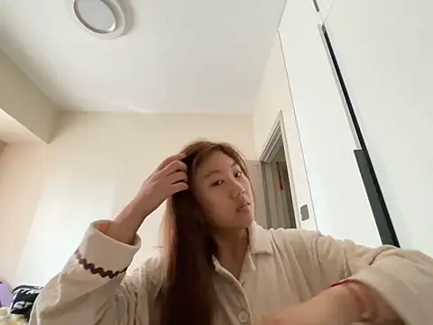 xena0501 online show from February 24, 7:51 am