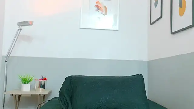 Snapshot of cutepetitee chatting on October 11, 8:00 pm cutepetitee online show from October 11, 8:00 pm