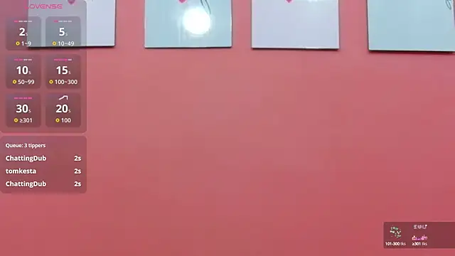 Snapshot of cutepetitee chatting on October 12, 8:11 pm cutepetitee online show from October 12, 8:11 pm