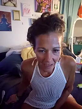 PhynneNicole online show from November 7, 7:58 am