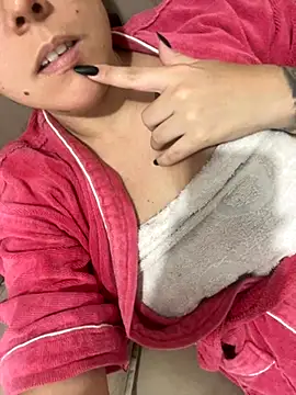 Lazinha18 online show from October 19, 4:53 pm