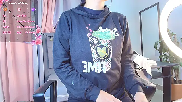 saray reese online show from September 19, 12:37 pm