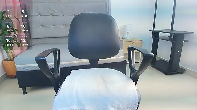 saray reese online show from October 22, 12:43 pm