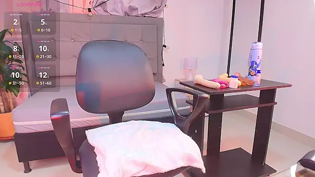 saray reese online show from October 30, 2:07 pm