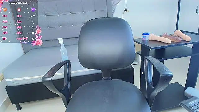 saray reese online show from September 25, 12:59 pm