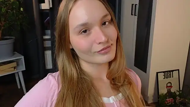 Snapshot of lisa_schiele chatting on October 6, 8:46 pm lisa schiele online show from October 6, 8:46 pm