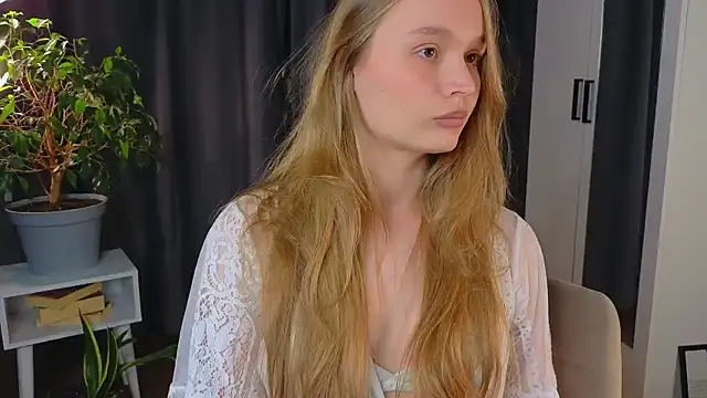 Snapshot of lisa_schiele chatting on September 21, 8:07 pm lisa schiele online show from September 21, 8:07 pm