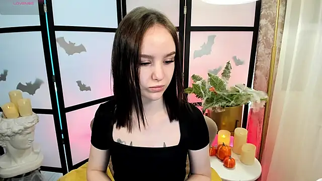 Snapshot of MarySparkle chatting on October 14, 4:48 am MarySparkle online show from October 14, 4:48 am