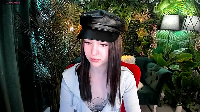 Snapshot of MarySparkle chatting on September 20, 2:54 am MarySparkle online show from September 20, 2:54 am