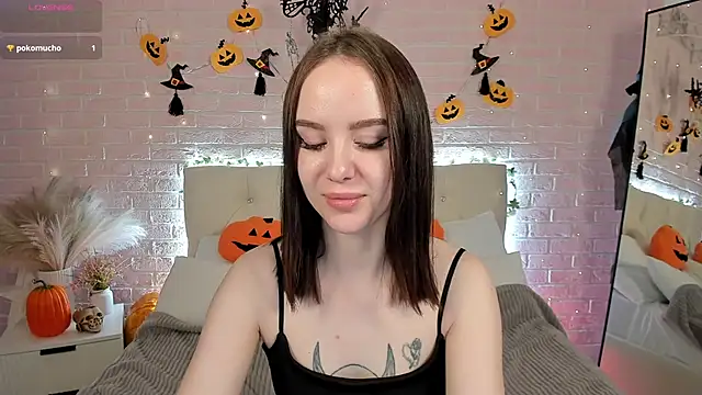 Snapshot of MarySparkle chatting on October 24, 4:19 am MarySparkle online show from October 24, 4:19 am