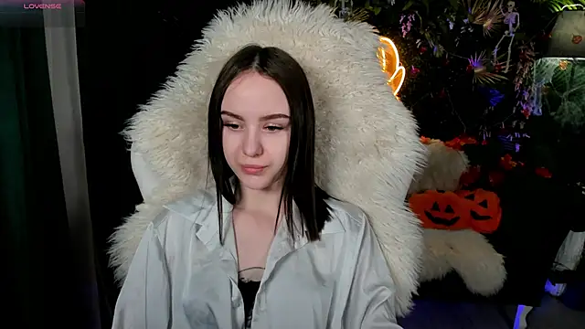 Snapshot of MarySparkle chatting on October 20, 4:48 am MarySparkle online show from October 20, 4:48 am