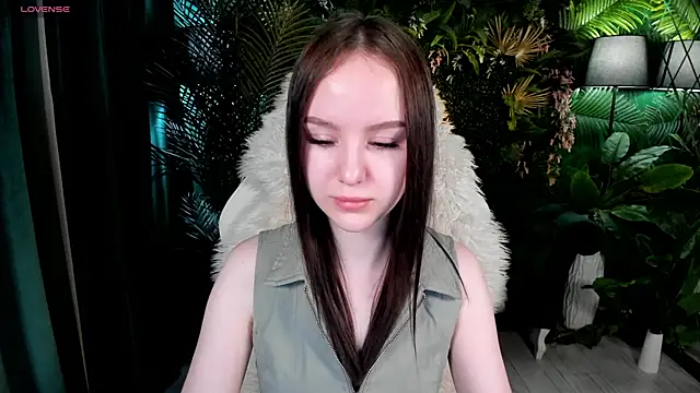 Snapshot of MarySparkle chatting on October 6, 3:12 am MarySparkle online show from October 6, 3:12 am