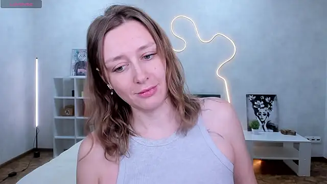 evashiny  online show from December 2, 4:03 am