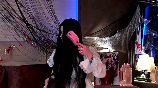 AriWild online show from October 31, 5:20 am