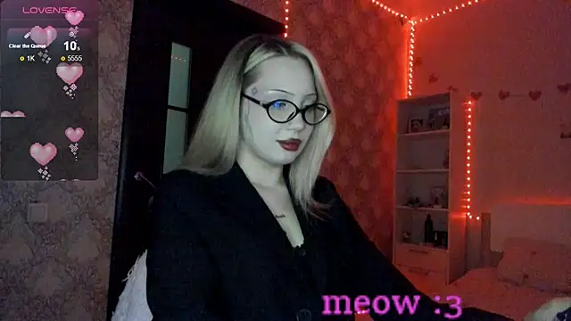 NattyMoonLs online show from September 17, 11:30 am