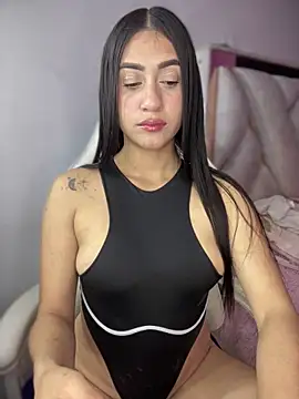 isabela l online show from February 20, 1:15 am