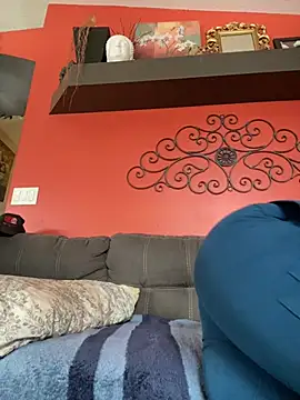 starsaligned online show from April 14, 9:37 pm