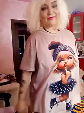 Snapshot of SquirtMilf00 chatting on October 24, 2:51 am SquirtMilf00 online show from October 24, 2:51 am