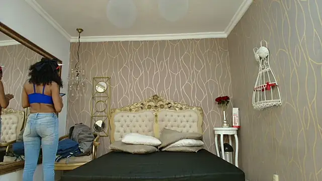 Snapshot of katybrownss chatting on October 18, 8:32 pm katybrownss online show from October 18, 8:32 pm