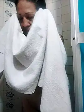 Snapshot of panamared chatting on October 2, 12:15 am panamared online show from October 2, 12:15 am