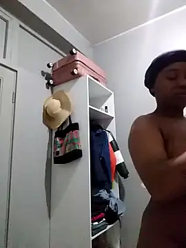 Snapshot of AcetousAbb chatting on October 28, 3:23 am AcetousAbb online show from October 28, 3:23 am