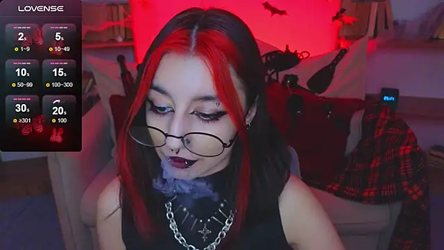 Snapshot of Mistress__Marcelline chatting on November 1, 10:30 am Mistress Marcelline online show from November 1, 10:30 am