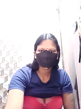 Snapshot of varnika chatting on October 8, 8:51 am varnika online show from October 8, 8:51 am