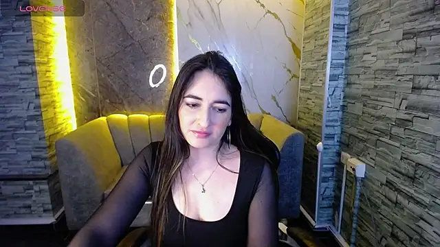 Soffi betacur b online show from October 11, 8:11 pm