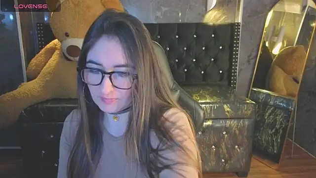 Soffi betacur b online show from October 28, 3:23 am