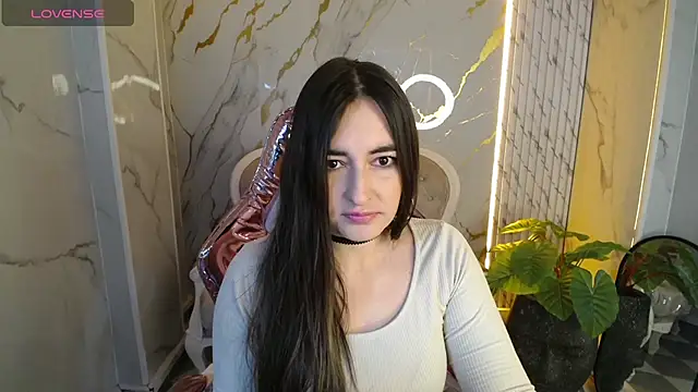 Soffi betacur b online show from November 9, 12:45 pm