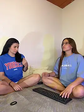 roxanne 03 online show from October 22, 4:28 am