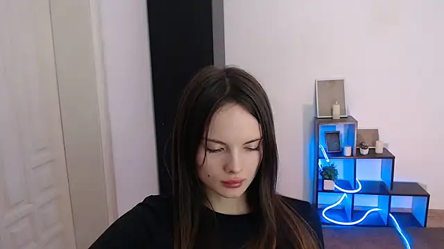 Ariella ari online show from January 11, 3:28 pm