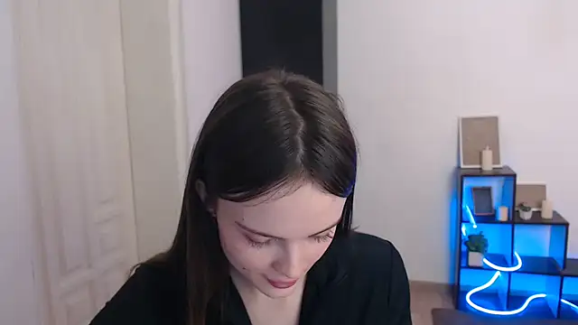 Ariella ari online show from December 3, 3:14 pm