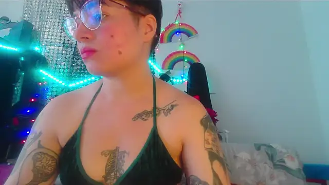 Mitsuha gate online show from December 3, 1:46 pm