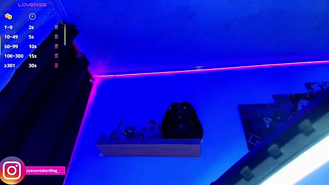 Snapshot of Nicorobinn chatting on October 27, 12:39 am Nicorobinn online show from October 27, 12:39 am