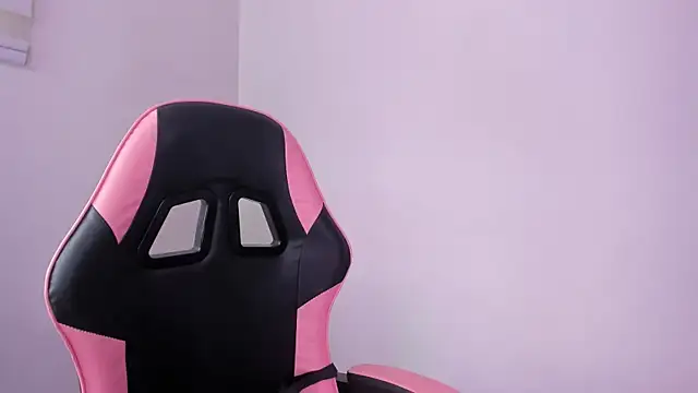 Arianna Jannes online show from March 1, 6:29 pm