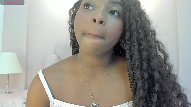 Snapshot of Melanyy_Ebonny chatting on October 21, 3:32 am Melanyy Ebonny online show from October 21, 3:32 am