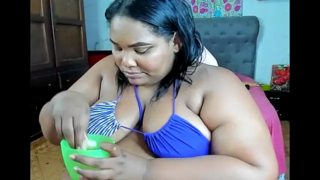 BigLaila online show from September 10, 7:52 am