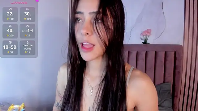 Snapshot of ValkaGrecco chatting on October 11, 7:27 pm ValkaGrecco online show from October 11, 7:27 pm