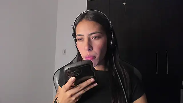 Snapshot of ValkaGrecco chatting on September 20, 3:27 am ValkaGrecco online show from September 20, 3:27 am