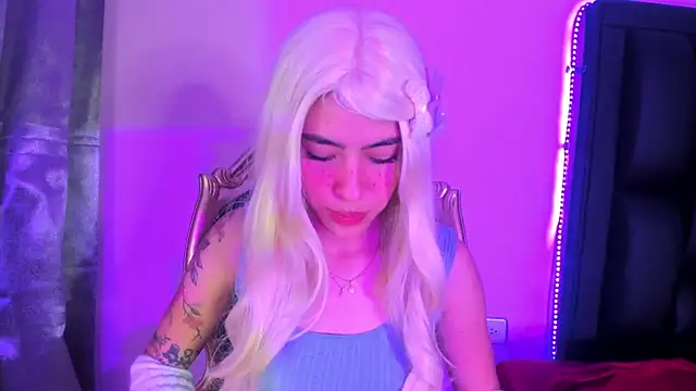 Snapshot of ValkaGrecco chatting on November 2, 2:59 am ValkaGrecco online show from November 2, 2:59 am