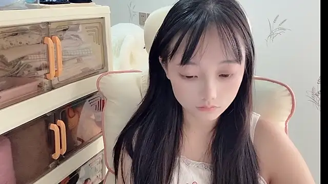 puppy-999 online show from September 30, 2:01 pm