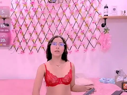 Akira Hime online show from February 21, 7:42 am