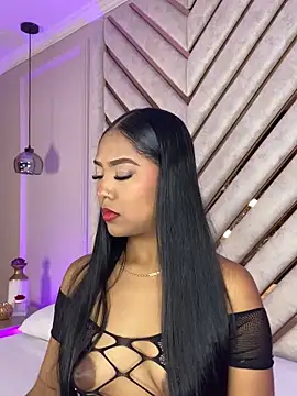 Mia Roset online show from October 4, 12:00 pm