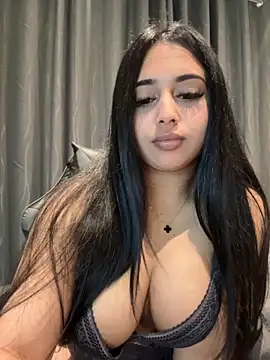 LilMisIndianx online show from September 10, 7:30 am