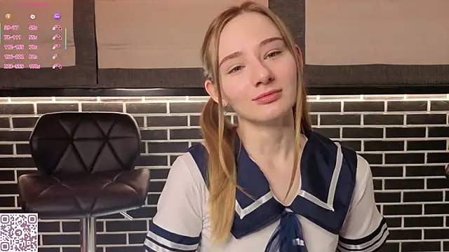 ElvinaRose online show from November 18, 2:23 am