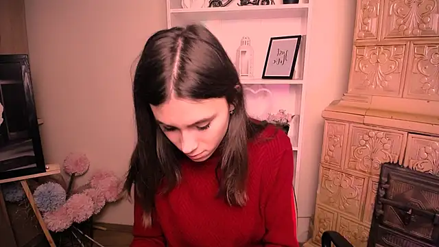 RosaRay  online show from March 3, 7:14 am