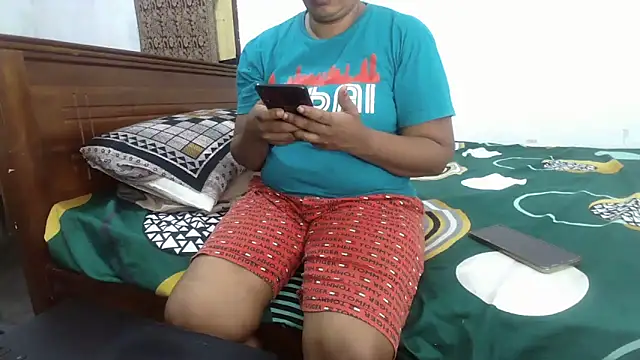 Snapshot of subodhii chatting on October 21, 4:05 am subodhii online show from October 21, 4:05 am