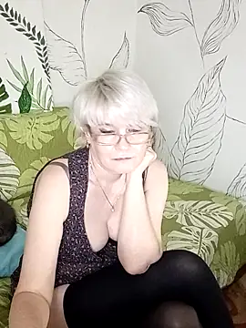 Catty Lady online show from September 29, 6:57 pm