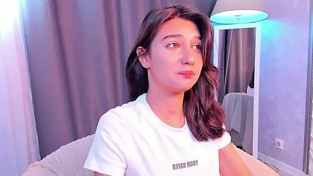 Snapshot of Elfy_Rare_ chatting on October 19, 1:57 pm Elfy Rare online show from October 19, 1:57 pm